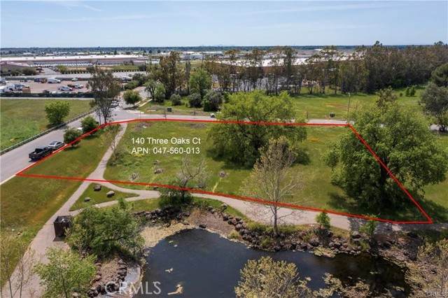 140 Three Oaks - Photo 1