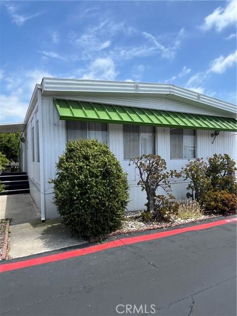 10866 Westminster - Photo 1