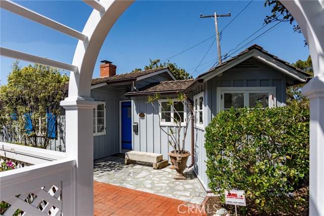 1215 Brangwyn Way - Photo 1