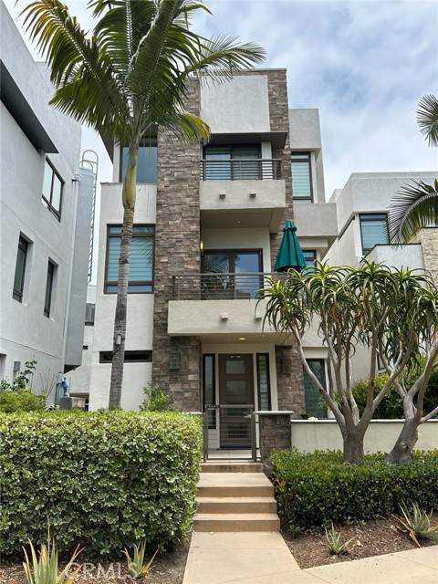 5823 Seahorse Court - Photo 1