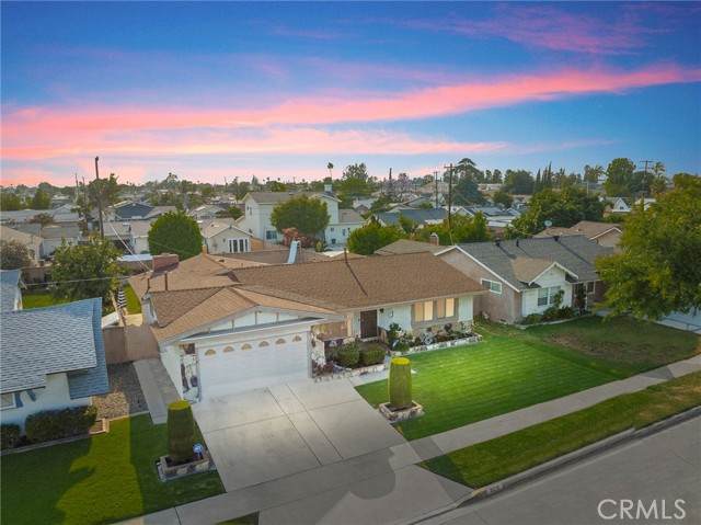 10211 Macduff Street - Photo 1