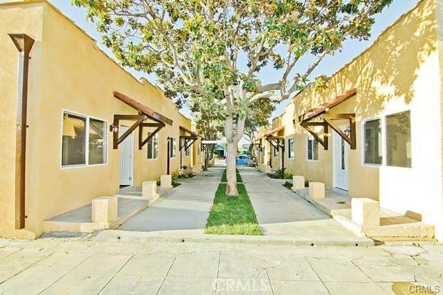 626 59th Place - Photo 1