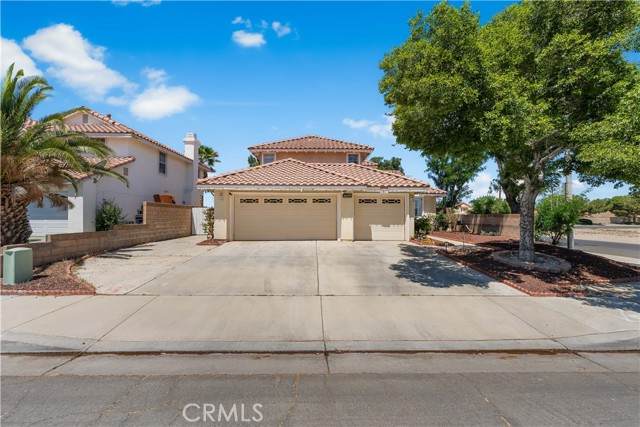 44559 Aspen Street - Photo 1