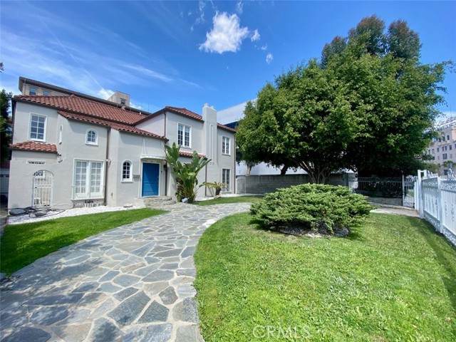 667 Bronson - Photo 1