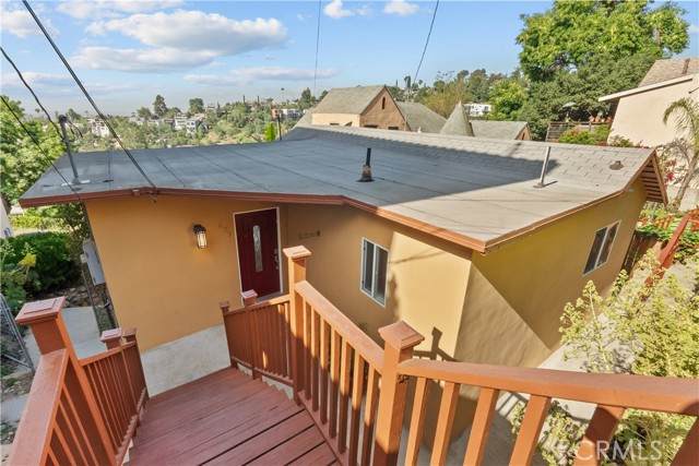 637 Sunnyhill Drive - Photo 1