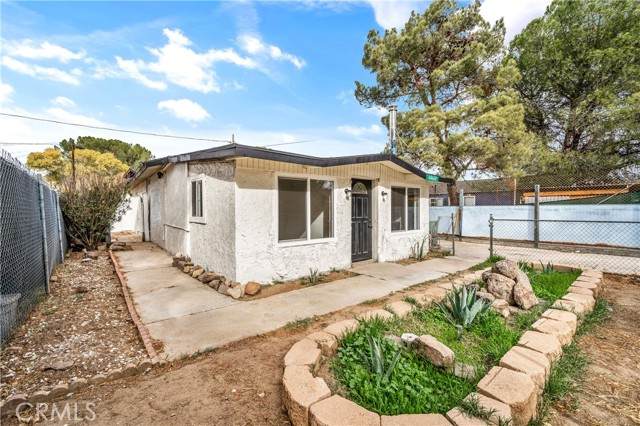 44668 Brawley Avenue - Photo 1