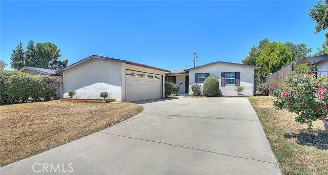 833 Orangepath Street - Photo 1