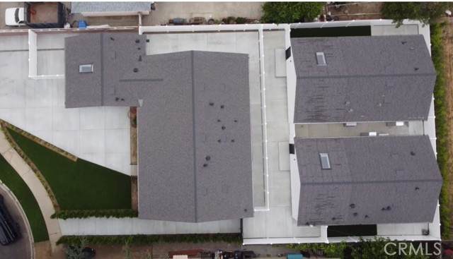 20511 Vose - Photo 1