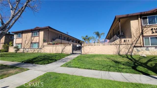 811 Orchid Court - Photo 1