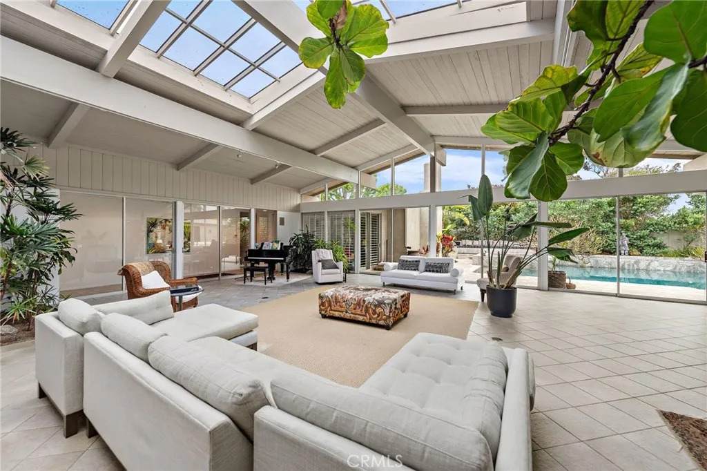 1401 Lincoln Lane - Photo 1