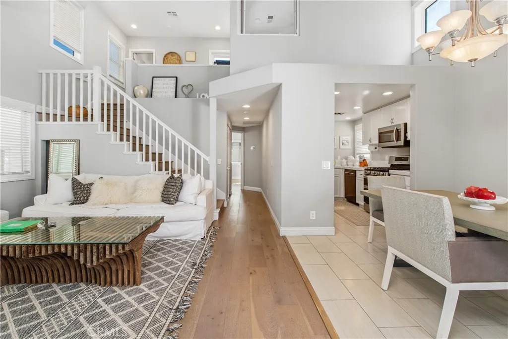 608 Poinsettia Avenue - Photo 1