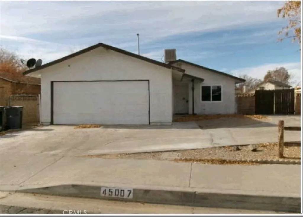 45007 Logue Court - Photo 1