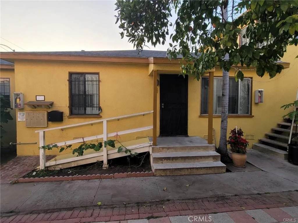 863 Vernon Avenue - Photo 1