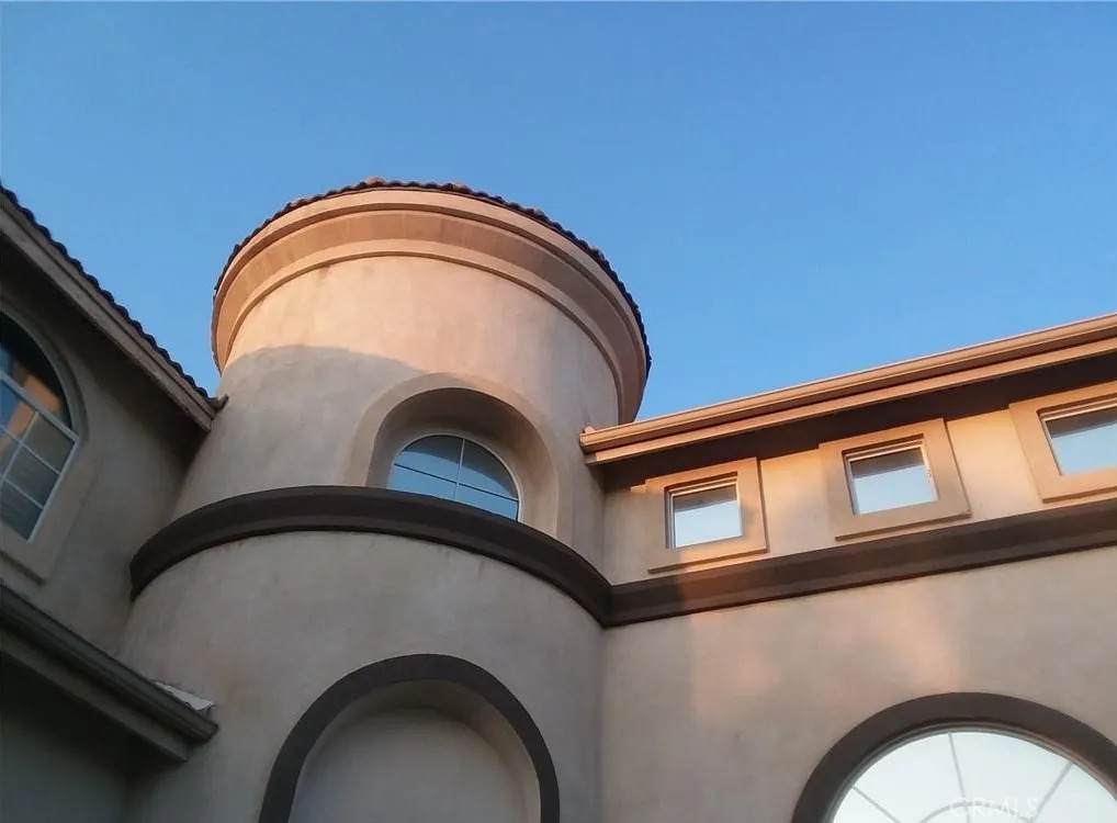 43 Valencia Lane - Photo 1