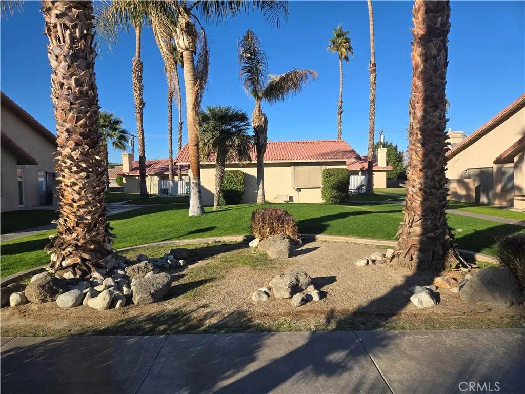 79210 Avenue 42 - Photo 1