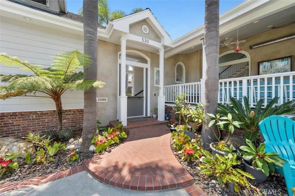 530 24th Street - Photo 1