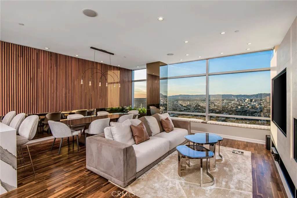 900 Olympic Boulevard - Photo 1