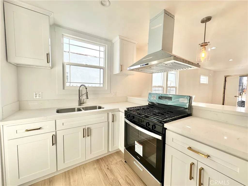 5718 Manhattan Place - Photo 1