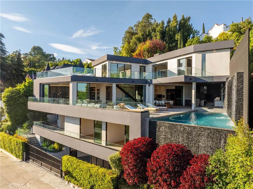 1947 Glencoe Way - Photo 1