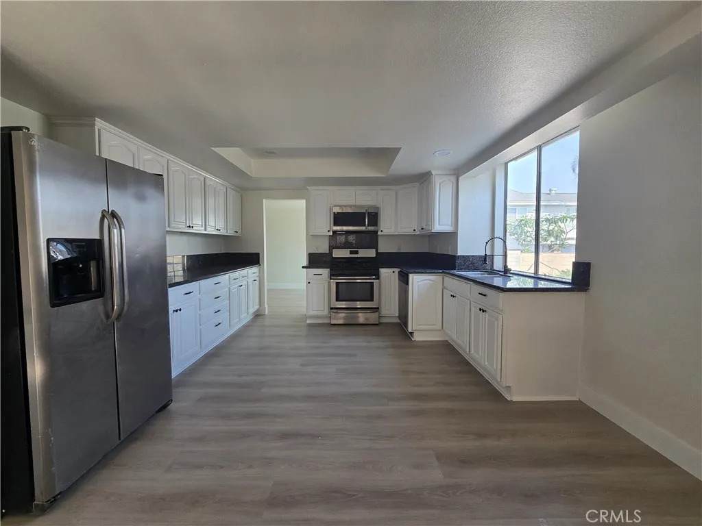 1258 Tam O Shanter Street - Photo 1