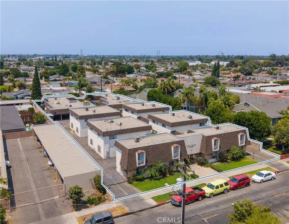 927 Webster Avenue - Photo 1