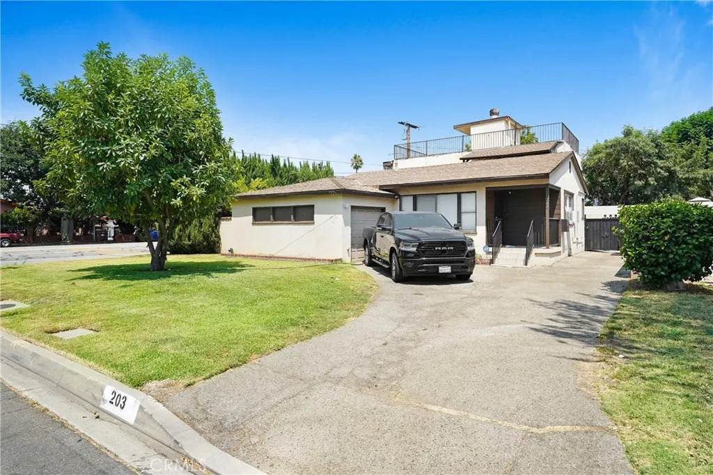 203 Benrud Street - Photo 1