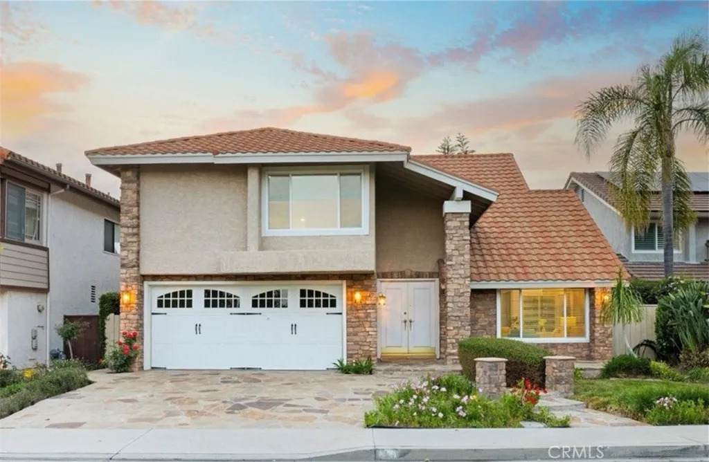 19 Alameda - Photo 1