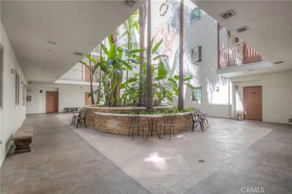 4551 Coldwater Canyon Avenue - Photo 1