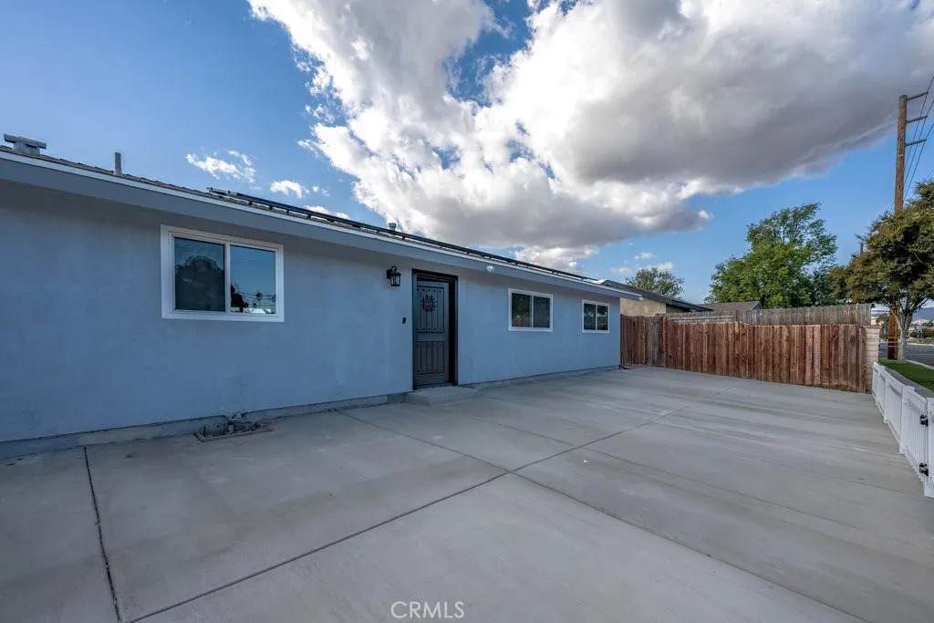 1069 Erringer Road - Photo 1