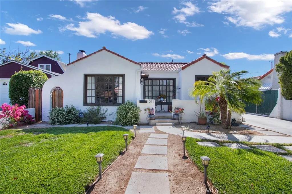 211 Frederic Street - Photo 1