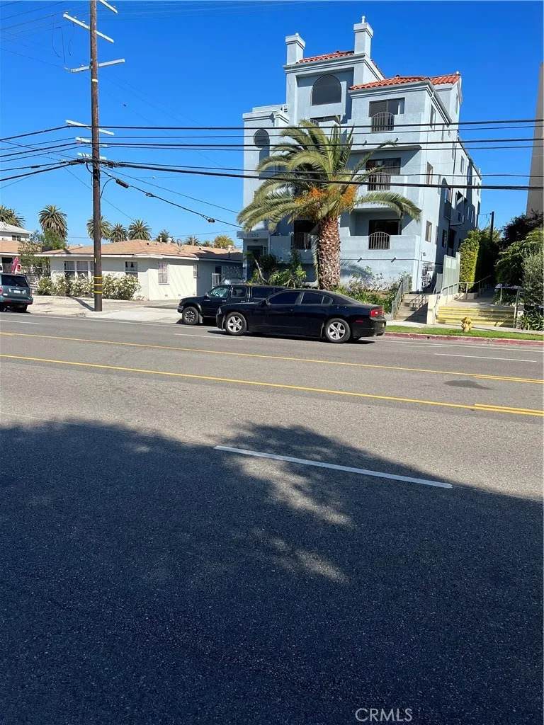 11852 Washington Place - Photo 1