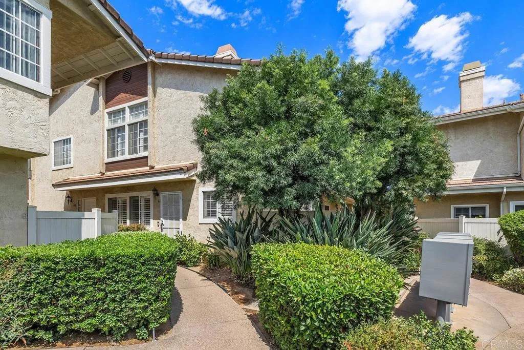 10190 Palm Glen Drive - Photo 1