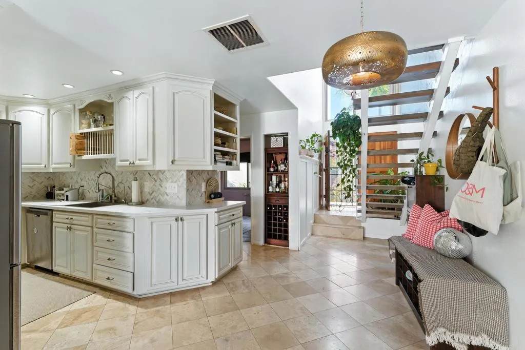 4252 Loma Riviera Lane - Photo 1