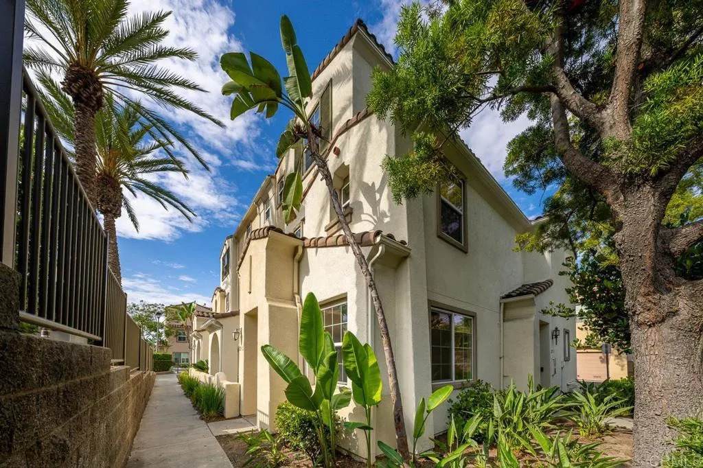 1279 Fools Gold Way - Photo 1