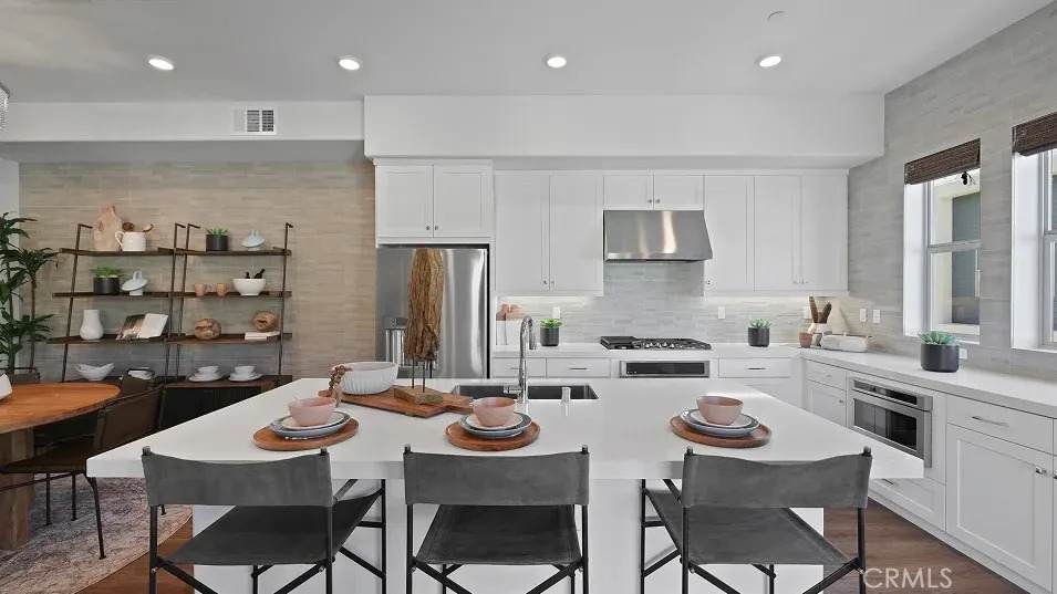 1055 Walnut Terrace - Photo 1