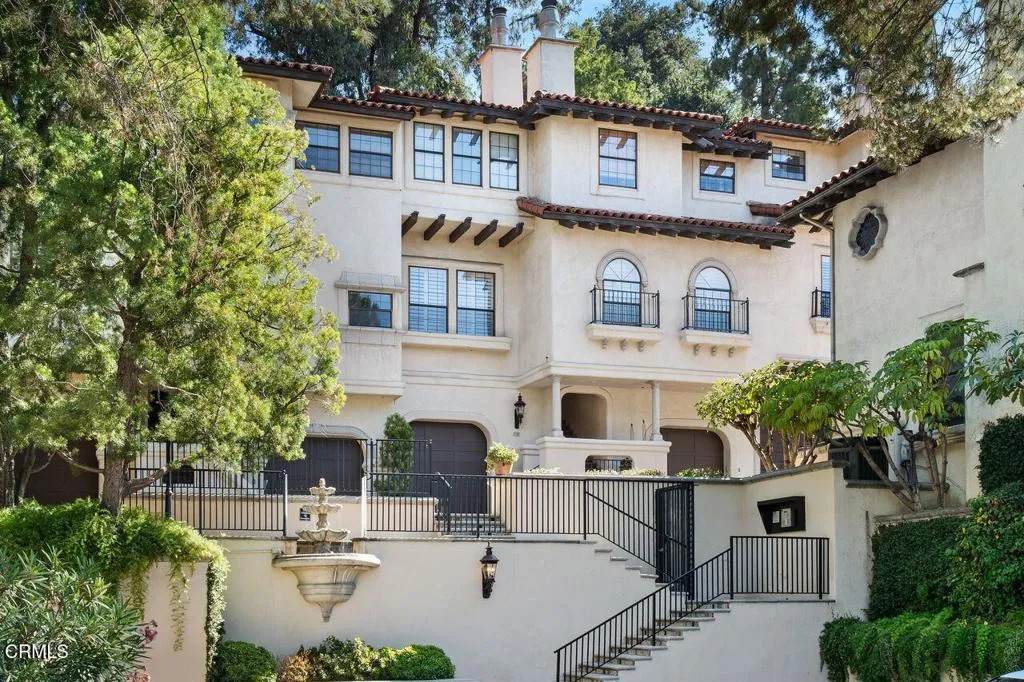 70 Arroyo Boulevard - Photo 1