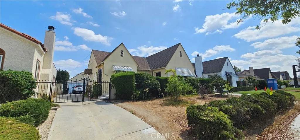 1704 Edgewood Drive - Photo 1