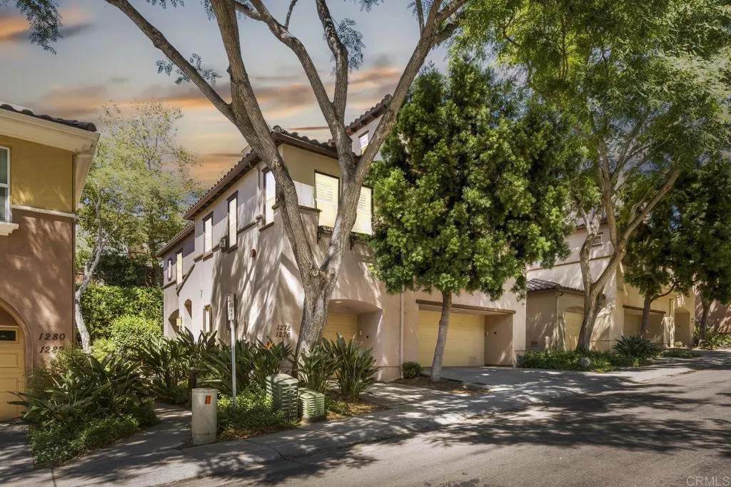 1278 Highbluff Ave - Photo 1