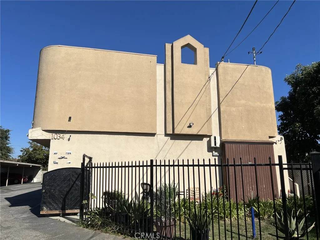 1034 Herbert Street - Photo 1