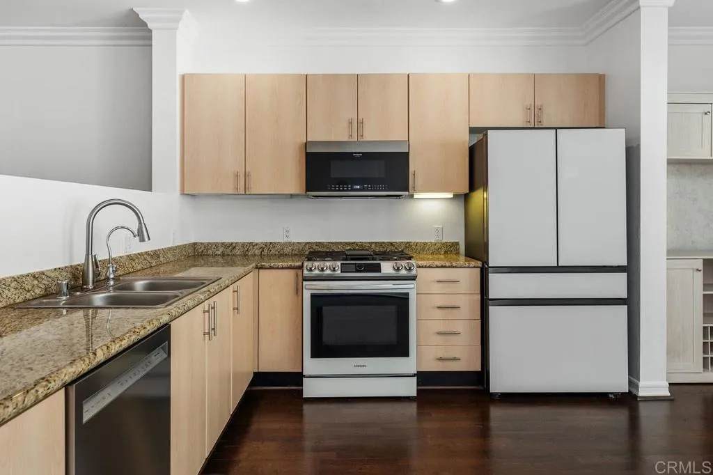 1480 Broadway - Photo 1