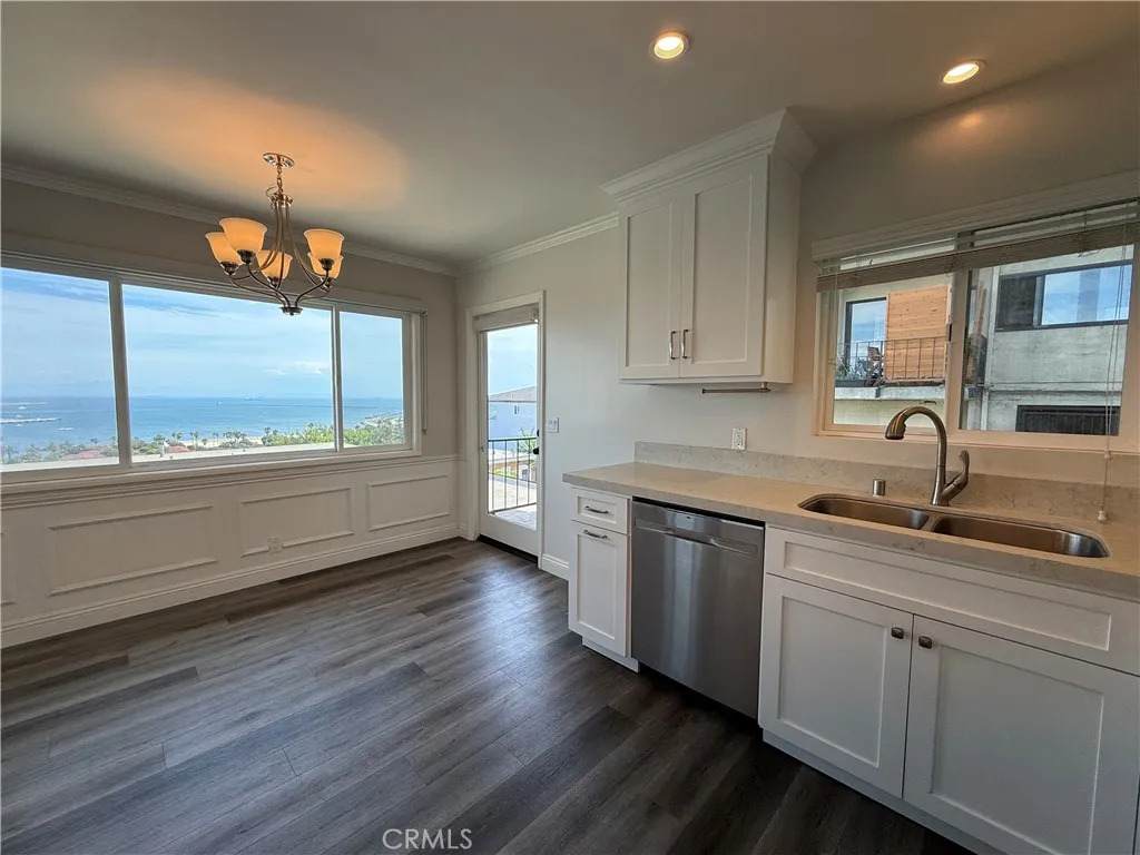 665 34th Street - Photo 1