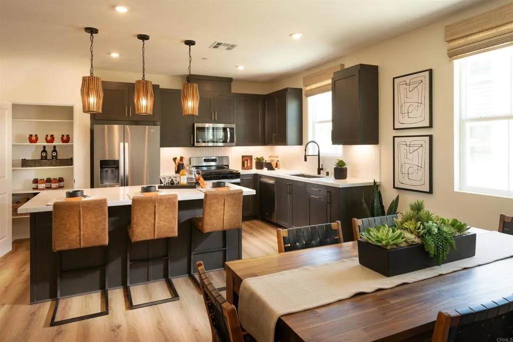 514 Avenida Centro - Photo 1