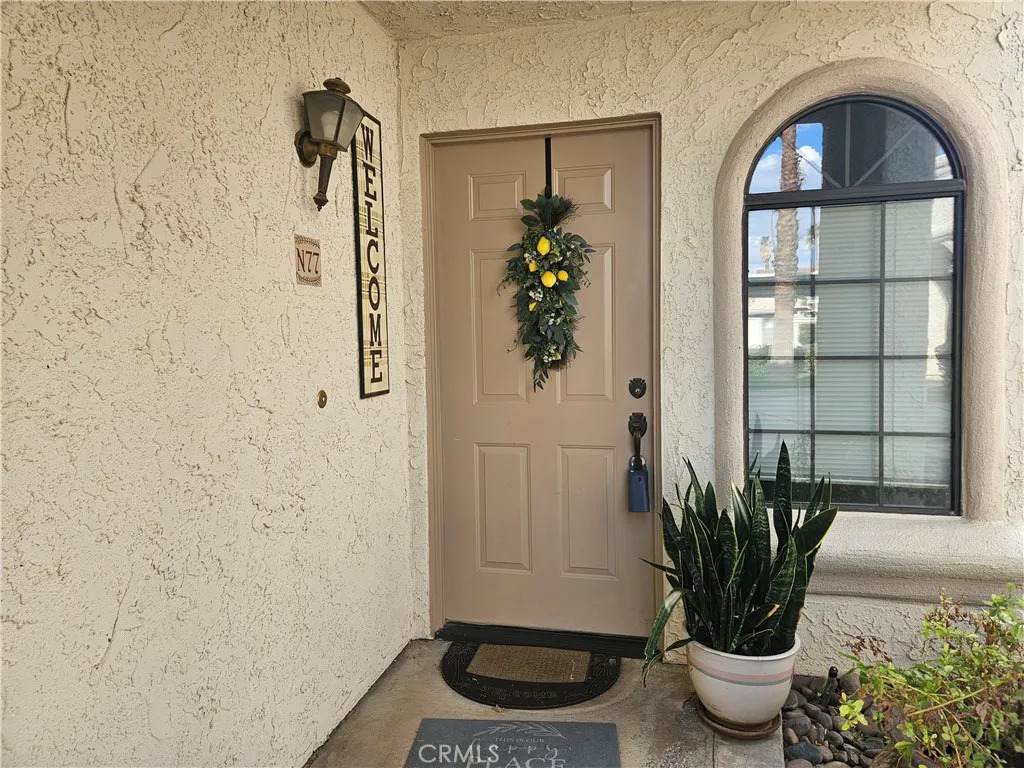 505 Farrell - Photo 1