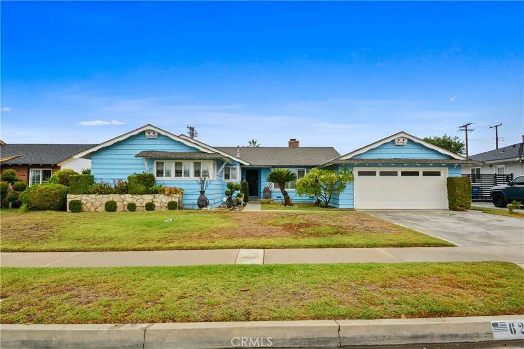 627 Front St - Photo 1