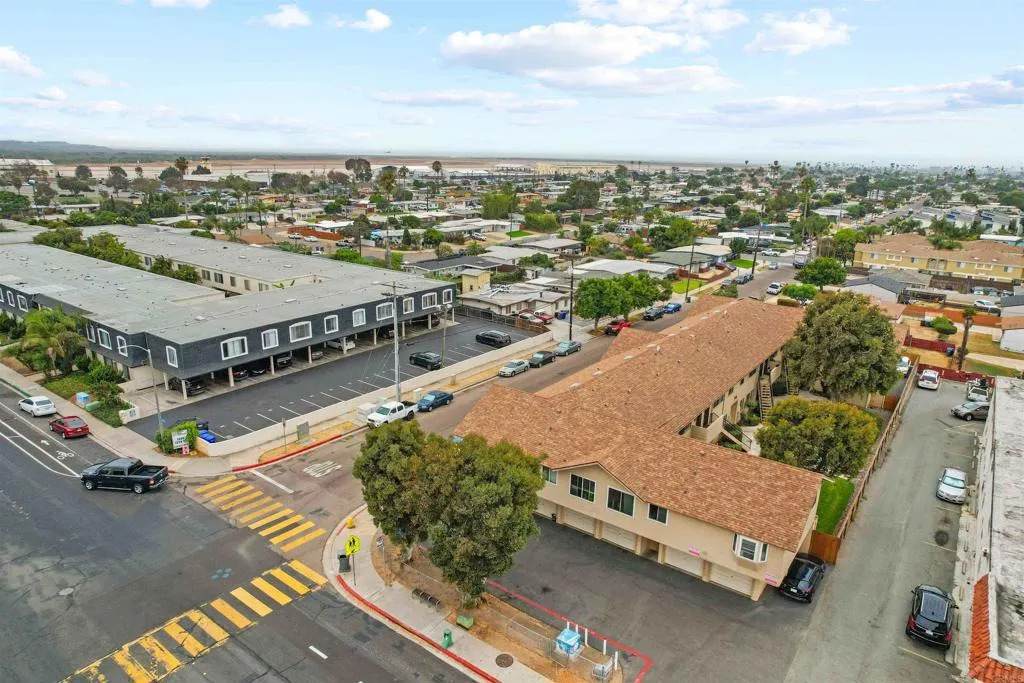 1274 Holly Avenue - Photo 1