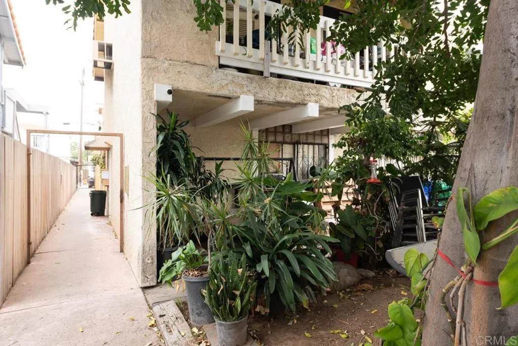 3819 47th Street - Photo 1