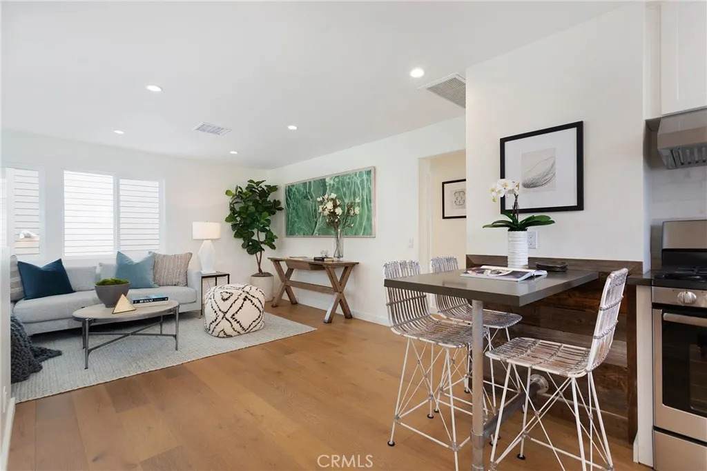 608 Acacia Avenue - Photo 1