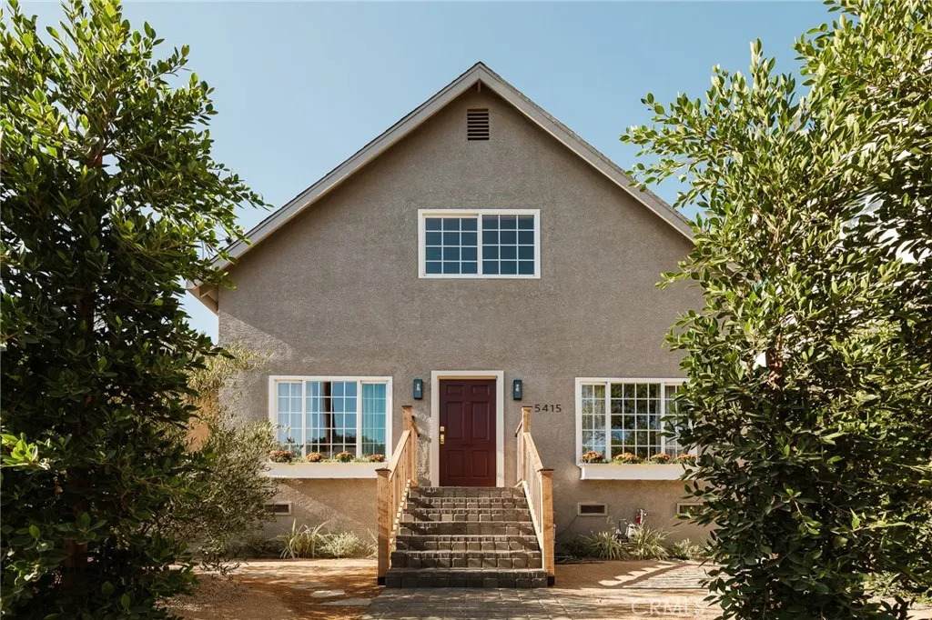 5415 Ash Street - Photo 1