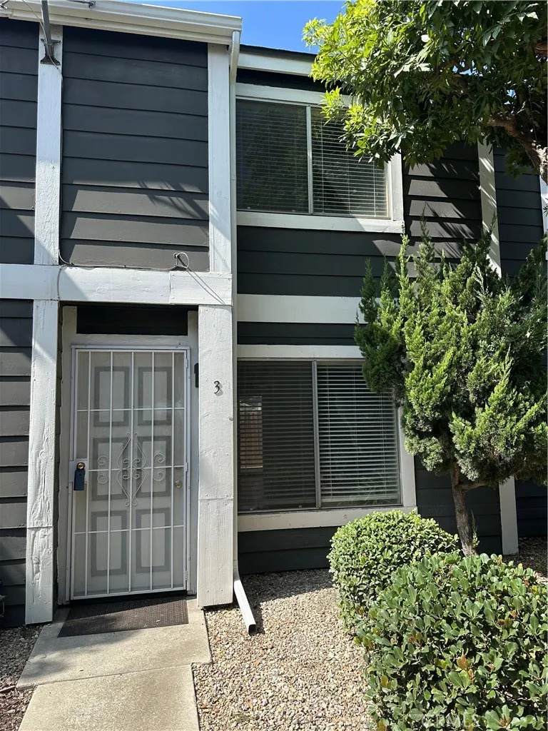 824 Pasadena - Photo 1