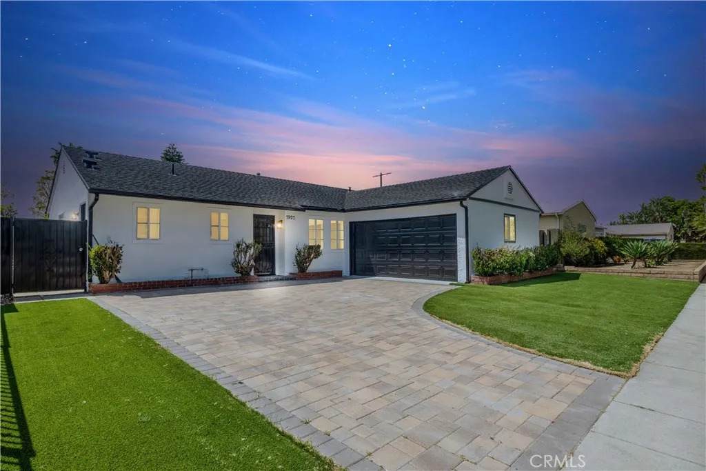 7927 Zelzah - Photo 1